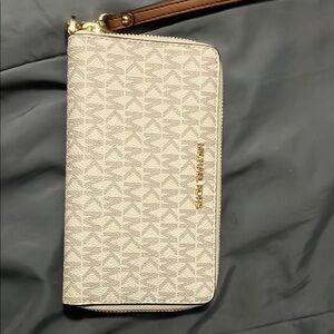 Michael Kors Beige Wallet